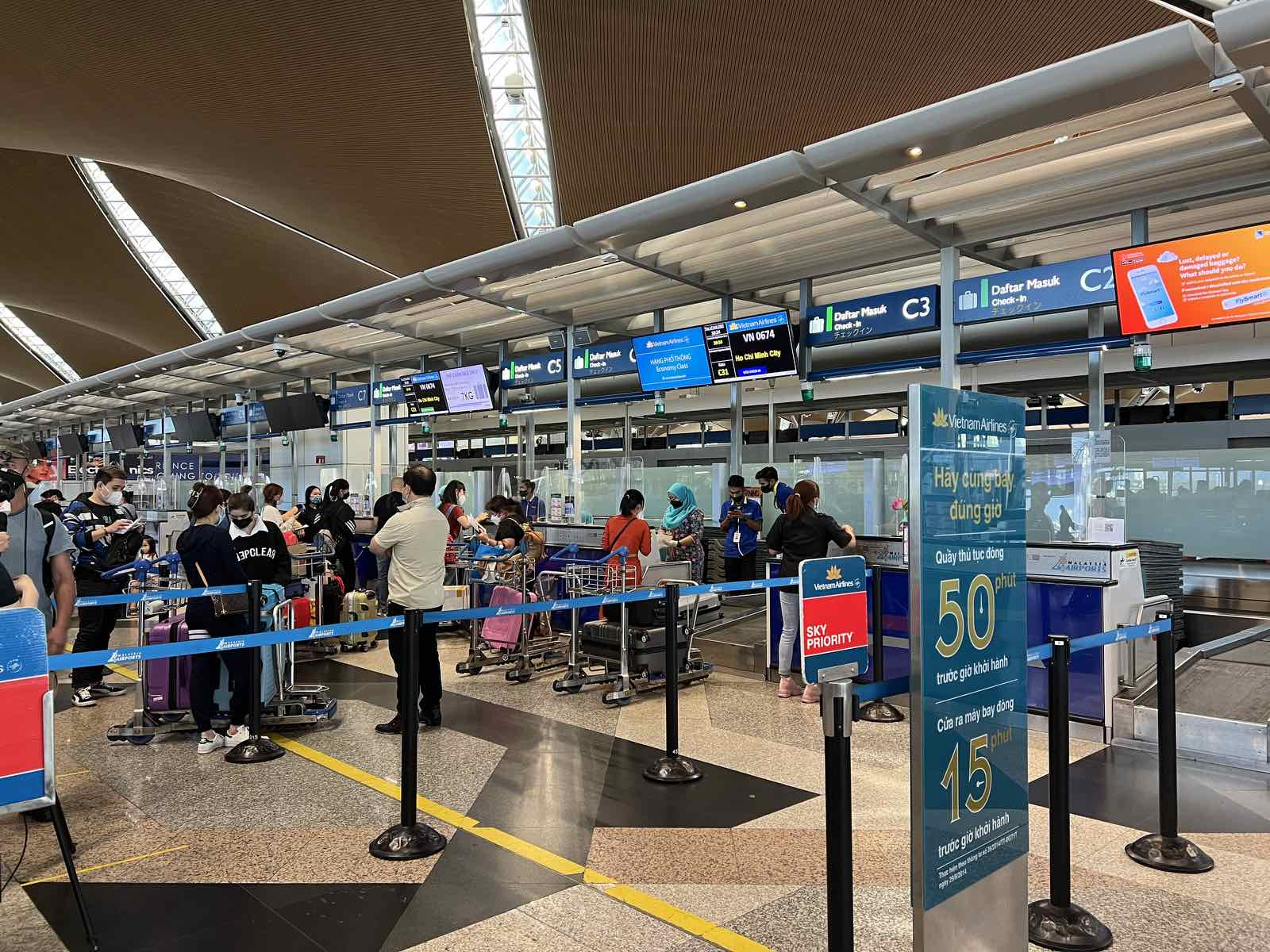 Từ vựng tiếng Trung chủ đề sân bay