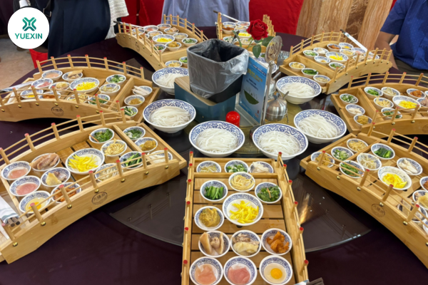 Bún qua cầu Vân Nam 1